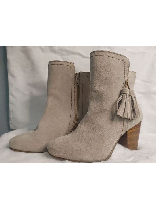 Hush Puppies Shoes - Women's Hush Puppies Daisee Billie Beige Suede Ankle Boots with Tassels Size 8